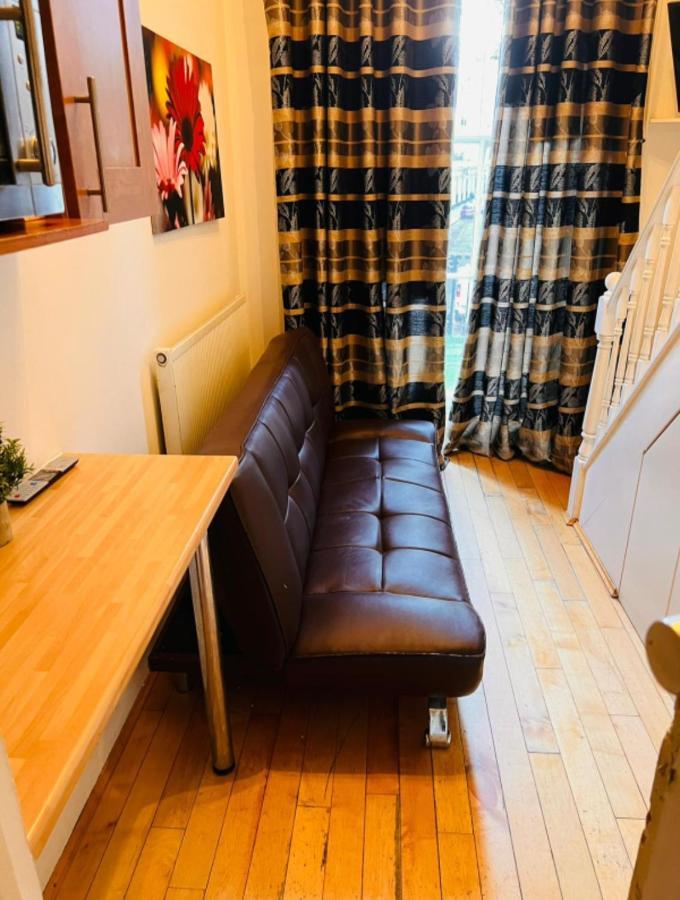Apartamento F10- Mezzanine 1St Floor Flat Fits 3 Near Paddington Londres Exterior foto